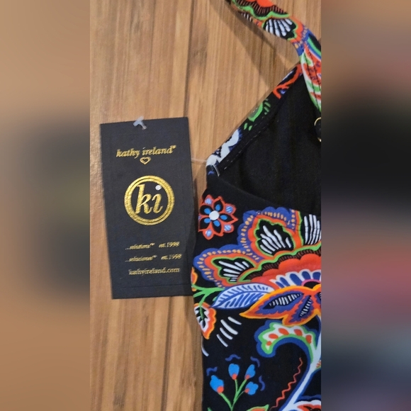 💚 NWT Kathy Ireland Floral One Piece Swimsuit - Picture 7 of 9